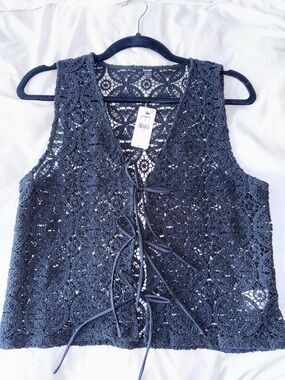 Express Crochet Lace Tie-Front Vest - Black